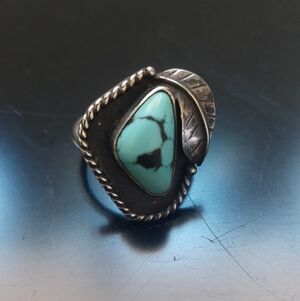 Vintage Turquoise and Sterling Silver Leaf Ring